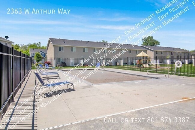 Building Photo - 2363 Arthur Way