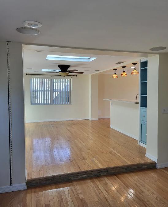 Building Photo - 5439 Portola Ave