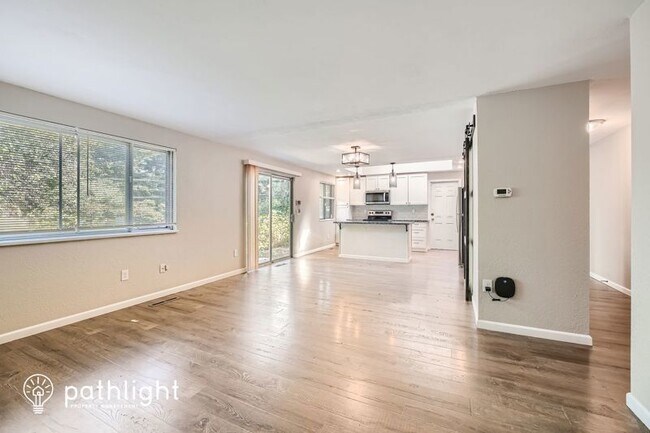 Building Photo - 8201 Woodbourne Dr SW