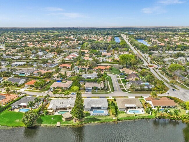 Building Photo - 406 Sailboat Cir