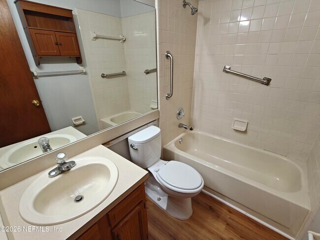 Building Photo - 1314 Cutlass Rd