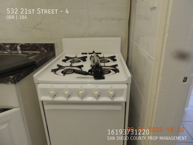 Building Photo - 532 21st St