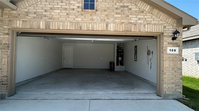 Building Photo - 108 Piping Rock Dr