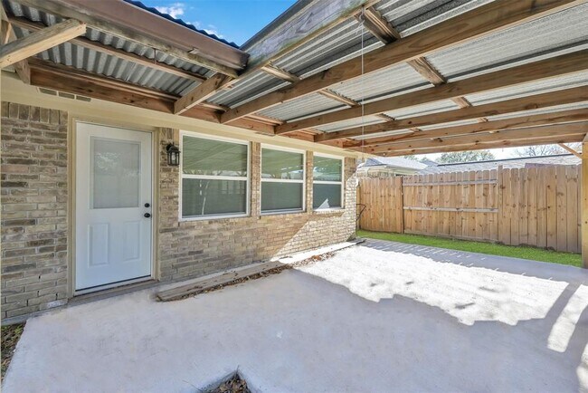 Building Photo - 29103 Raestone St