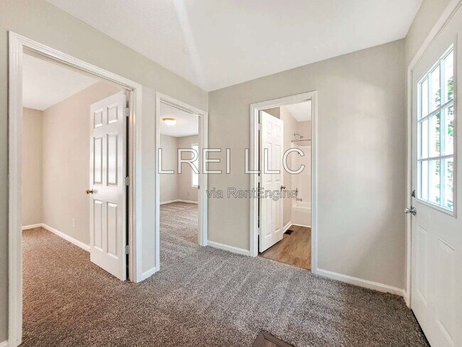 Building Photo - 1504 Haskin Ave