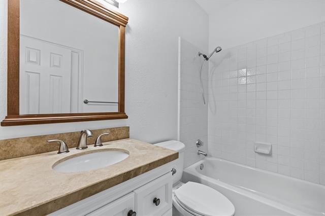 Building Photo - 2409 Katina Dr