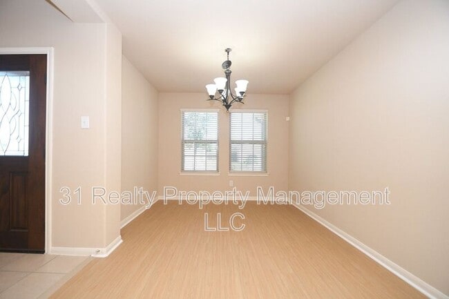 Building Photo - 10015 Bitternut Hickory Ln