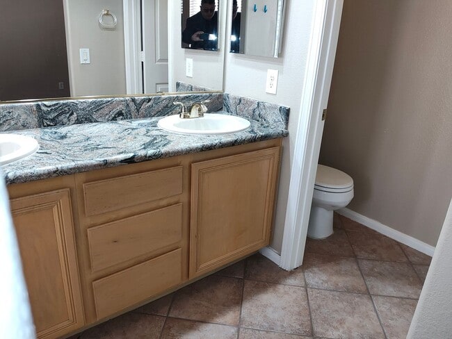 Building Photo - Upgraded Single Story house for rent