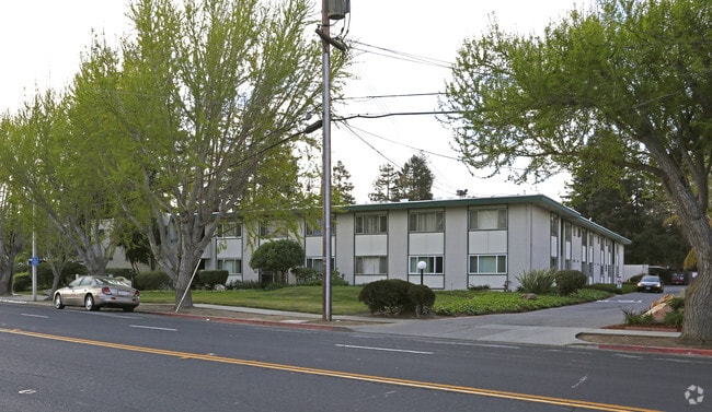 Building Photo - Westwood Ambassador