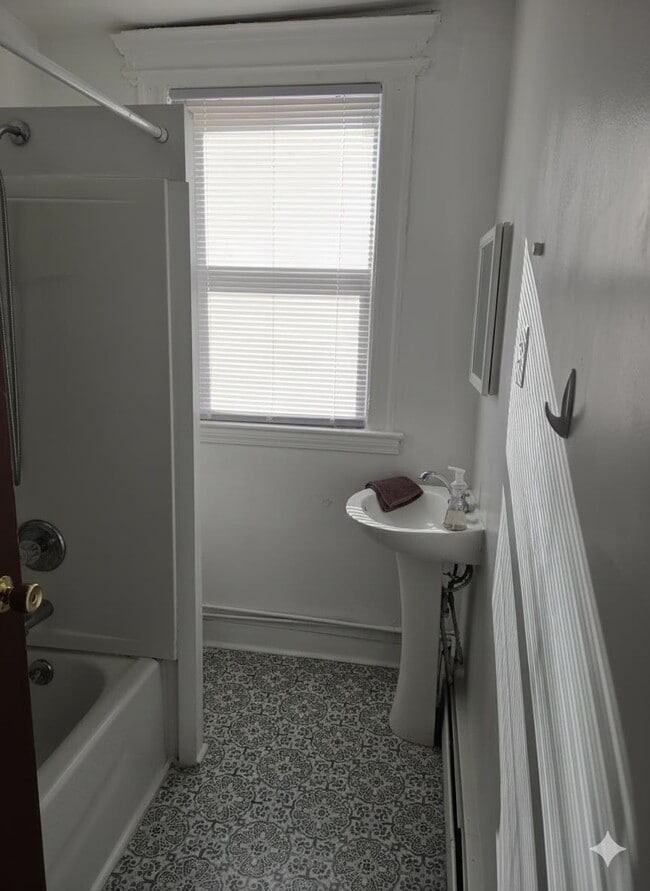 Building Photo - 200 Nunda Ave