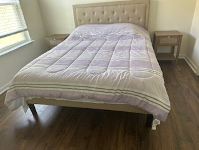 Building Photo - Knoxville 37932 - FULLY FURNISHED $3,300.0...