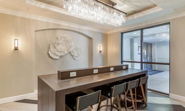 Building Photo - 4550 Cherry Creek S Dr