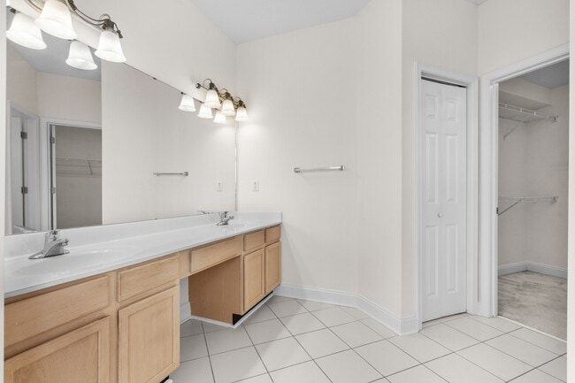 Building Photo - Harvest Home