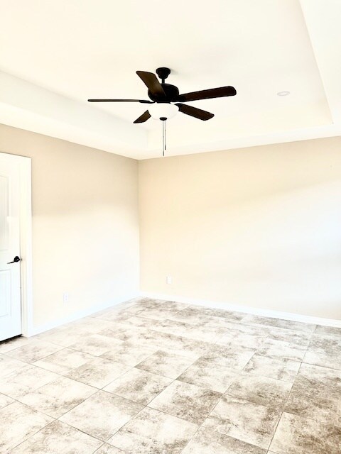 Building Photo - 2017 Treasure Oaks Dr