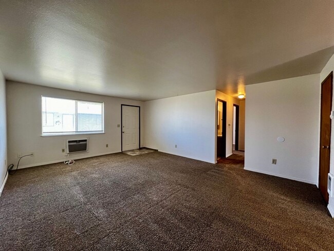 Building Photo - 4802 Bonnie Ln