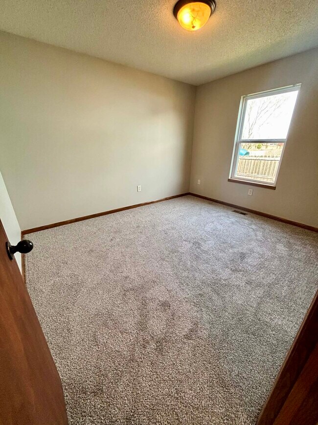 Building Photo - 2709 N Piatt Ave