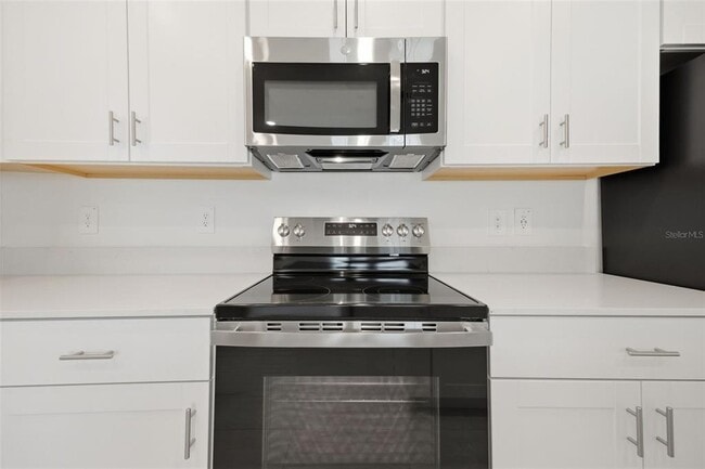 Building Photo - 10848 Fanning Spgs Ln