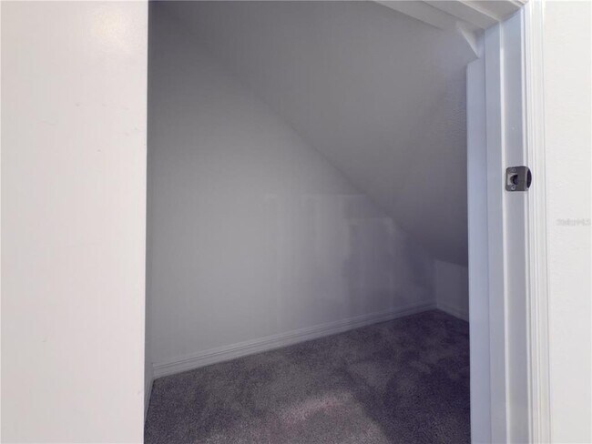 Building Photo - 5060 Spangle Dr