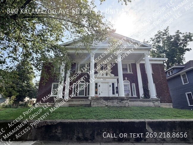 Building Photo - 840 Kalamazoo Ave SE