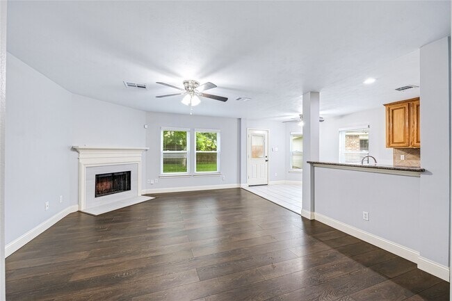 Building Photo - 28507 Chateau Springs Ct