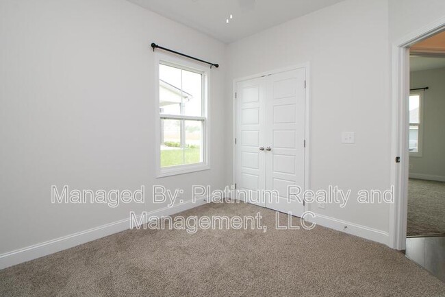 Building Photo - 234 Wexford Wy