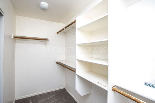 Building Photo - 1944 W Canyon Way