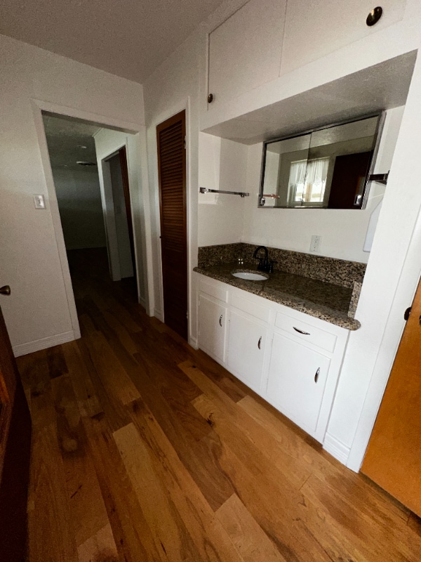 Building Photo - 1241 N Wildwood Dr