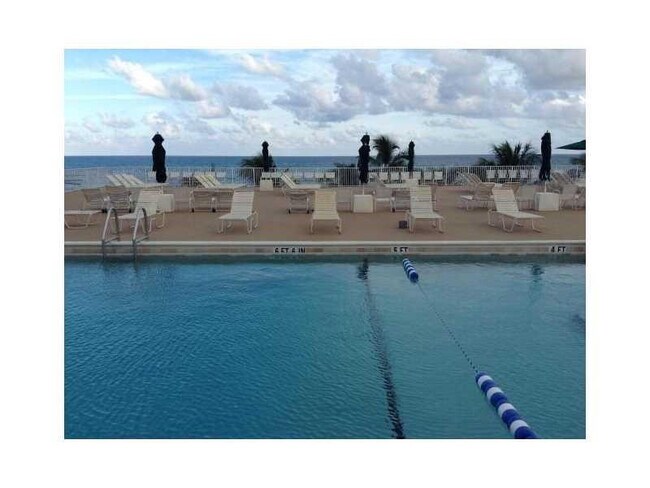 Building Photo - 111 Briny Ave