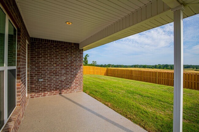 Building Photo - ***1021 Pink Lady Place***