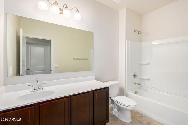 Building Photo - 1810 W Pinkley Ave