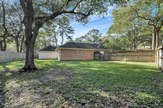 Building Photo - 17414 Spicewood Springs Ln