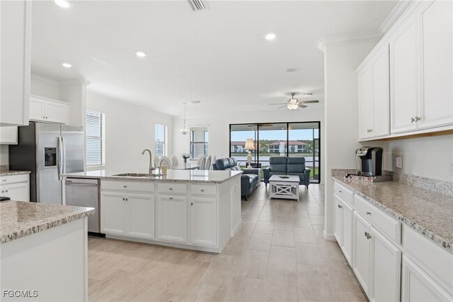 Building Photo - 12020 Arbor Trace Dr