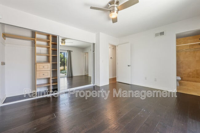 Building Photo - 1731 Rogue Isle Ct