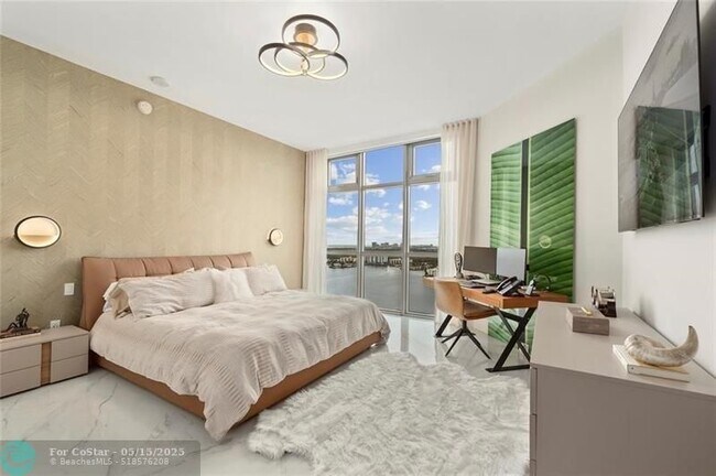 Building Photo - 17301 Biscayne Blvd