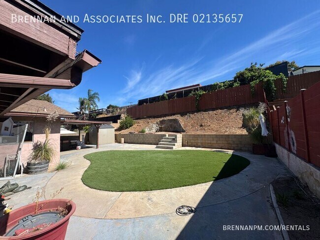 Building Photo - 9125 Heatherdale St