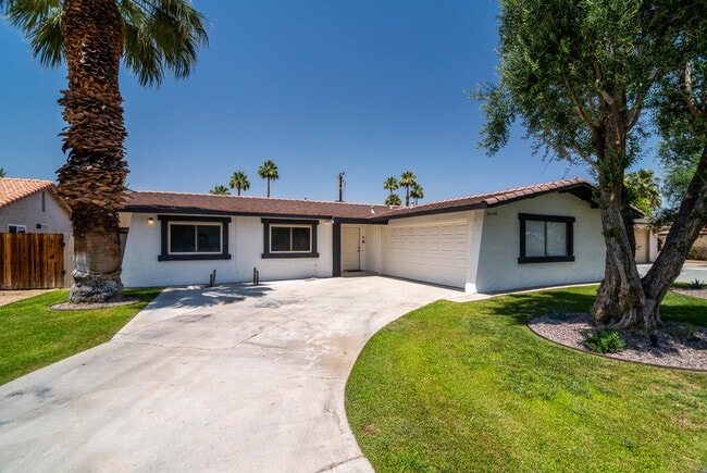 Building Photo - 73100 Santa Rosa Way