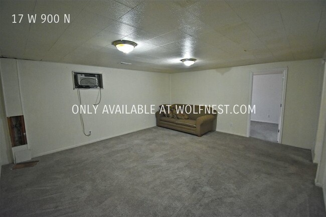 Building Photo - Lovely 4 Bed Orem Unit! No Deposit Option!