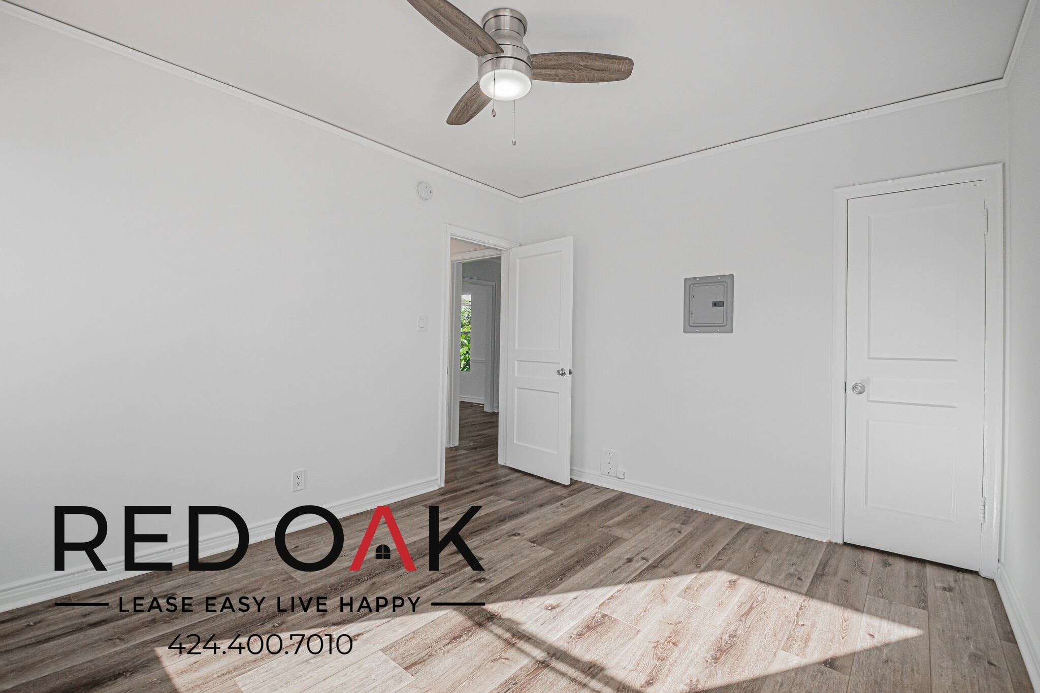 Building Photo - 5162 1/2 Clinton Ave