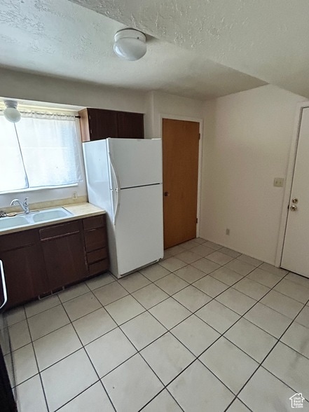 Building Photo - 3556 S Van Buren Ave