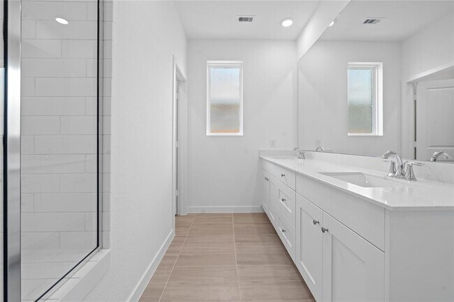 Building Photo - 16618 Golden Harvest Dr