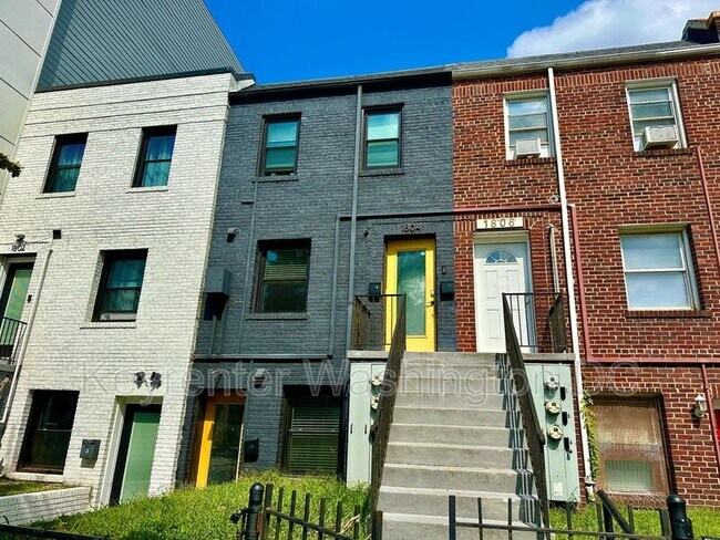 Building Photo - 1804 Benning Rd NE