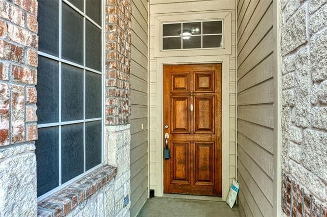 Building Photo - 9904 Derwent Dr
