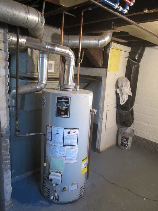 Building Photo - 3942 Emerson Ave N