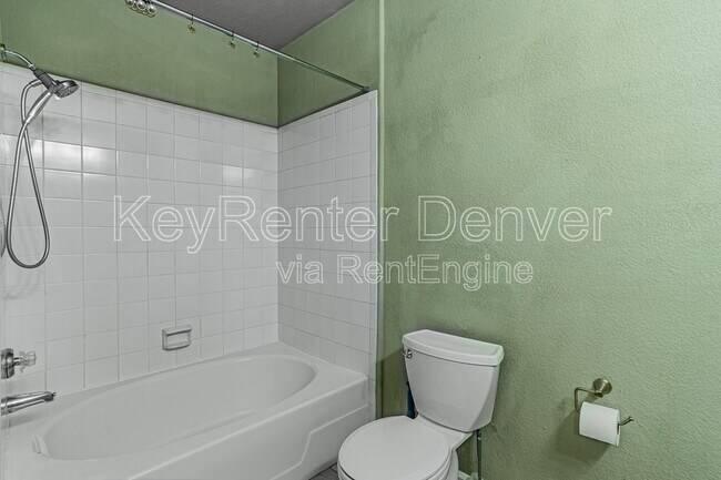 Building Photo - 7388 S Alkire St