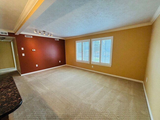 Building Photo - 1775 Liberty Ln