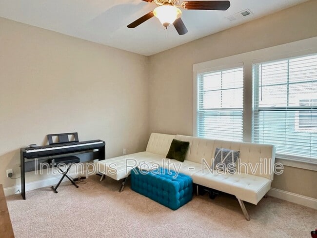 Building Photo - 2856 Americus Dr