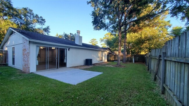 Building Photo - 14419 Cypress Leaf Dr
