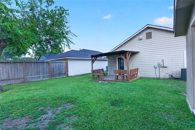 Building Photo - 3922 Pintan Ln