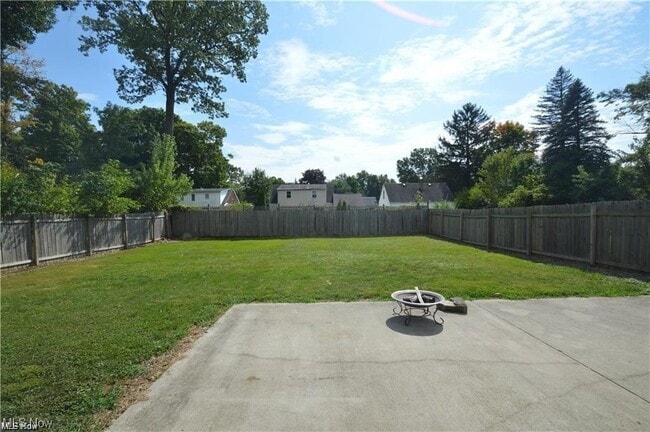 Building Photo - 2339 Renwick Dr