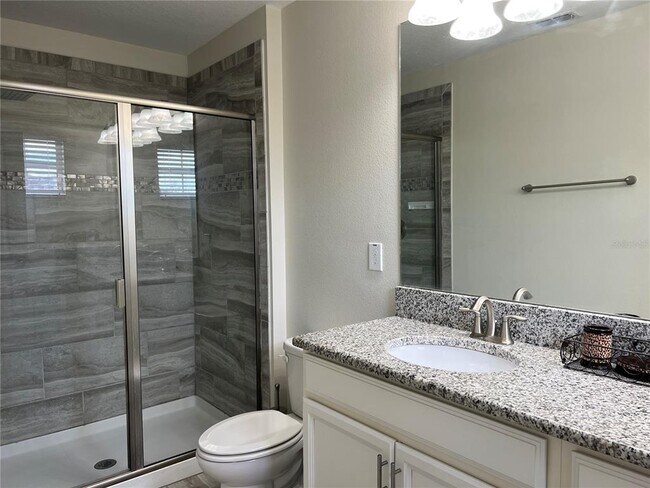 Building Photo - 4715 Sleepy Hollow Dr